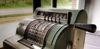 Jak samemu sprawdzić drążki kierownicze?