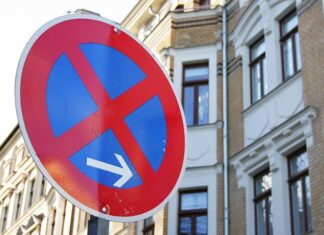 Czy można parkować na 1 biegu? Czy można parkować na 1 biegu?